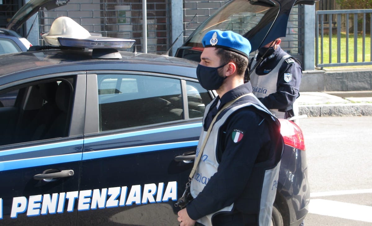 Pattuglia polizia penitenziaria