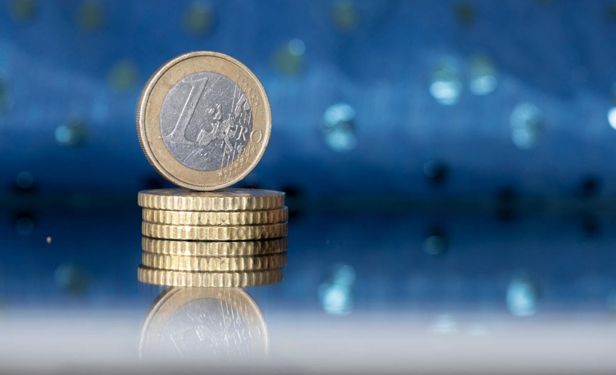 Moneta da 1 euro con la croce
