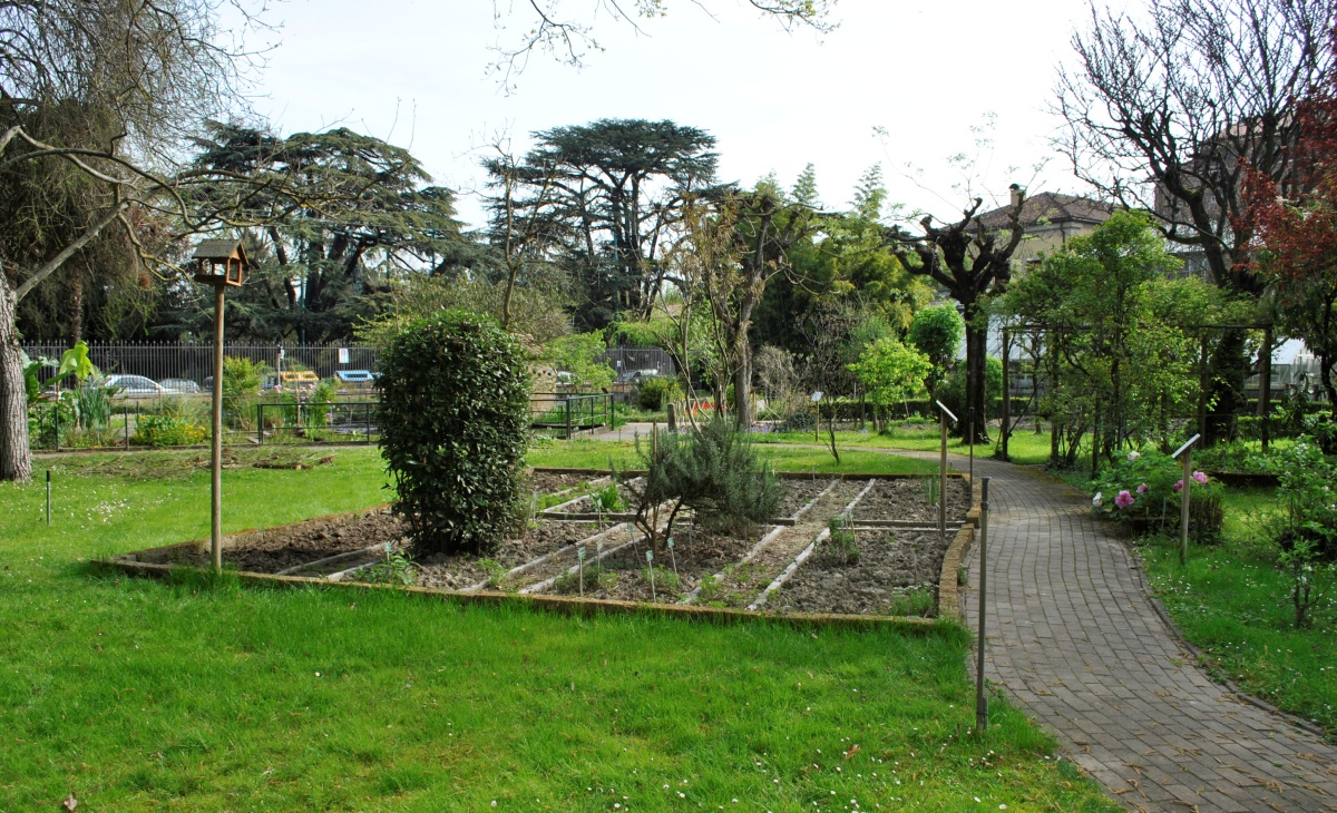 Francobollo Orto Botanico dell'università di Ferrara