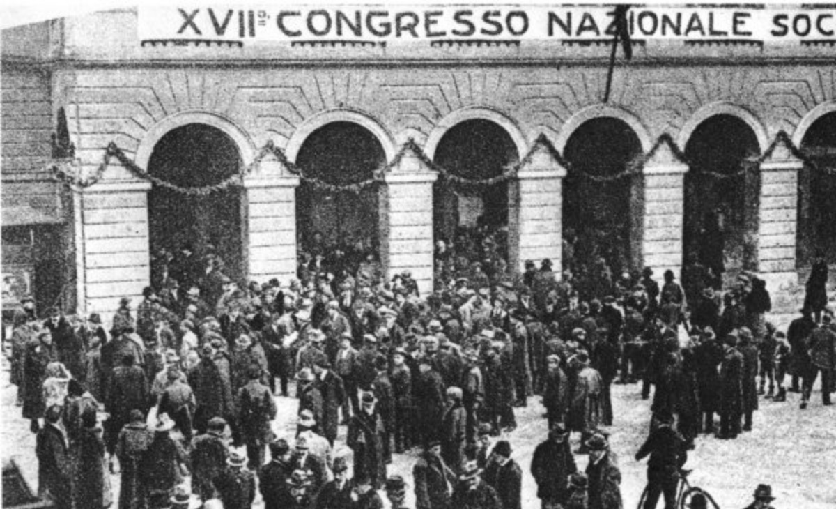 Francobollo centenario Congresso di Livorno