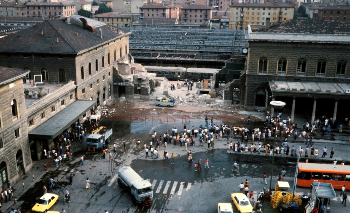 Francobollo Strage di Bologna