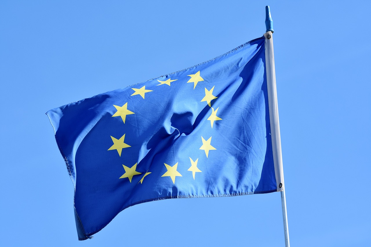 Mutui bancari,  la bandiera europea