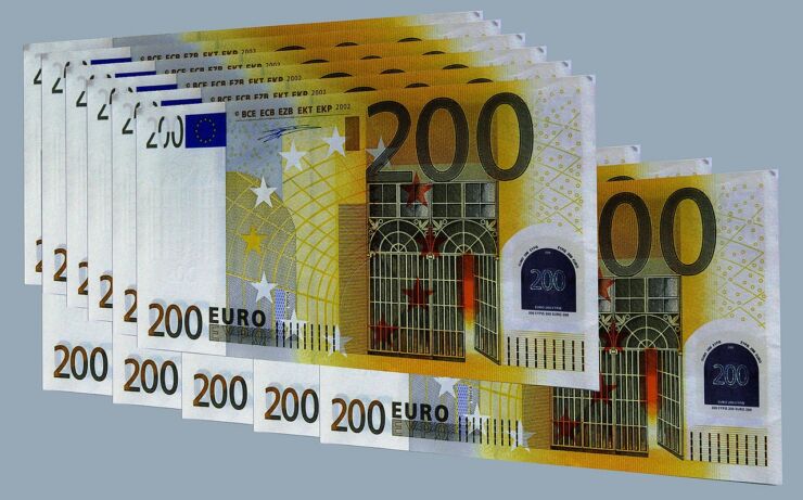 Bonus 200 euro, alcune banconote