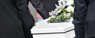 lavoro intramontabile, un funerale